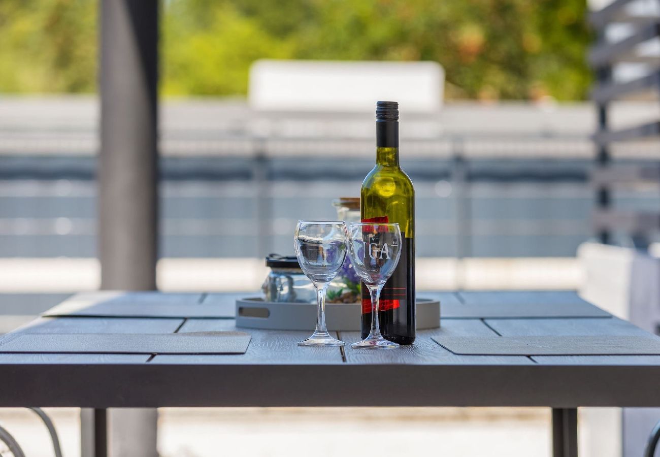 House in Peroj - Eco Beach House Corrine - 100 m from the Beach