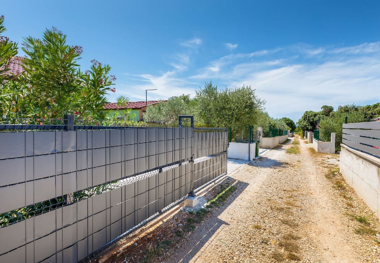 House in Peroj - Eco Beach House Corrine - 100 m from the Beach