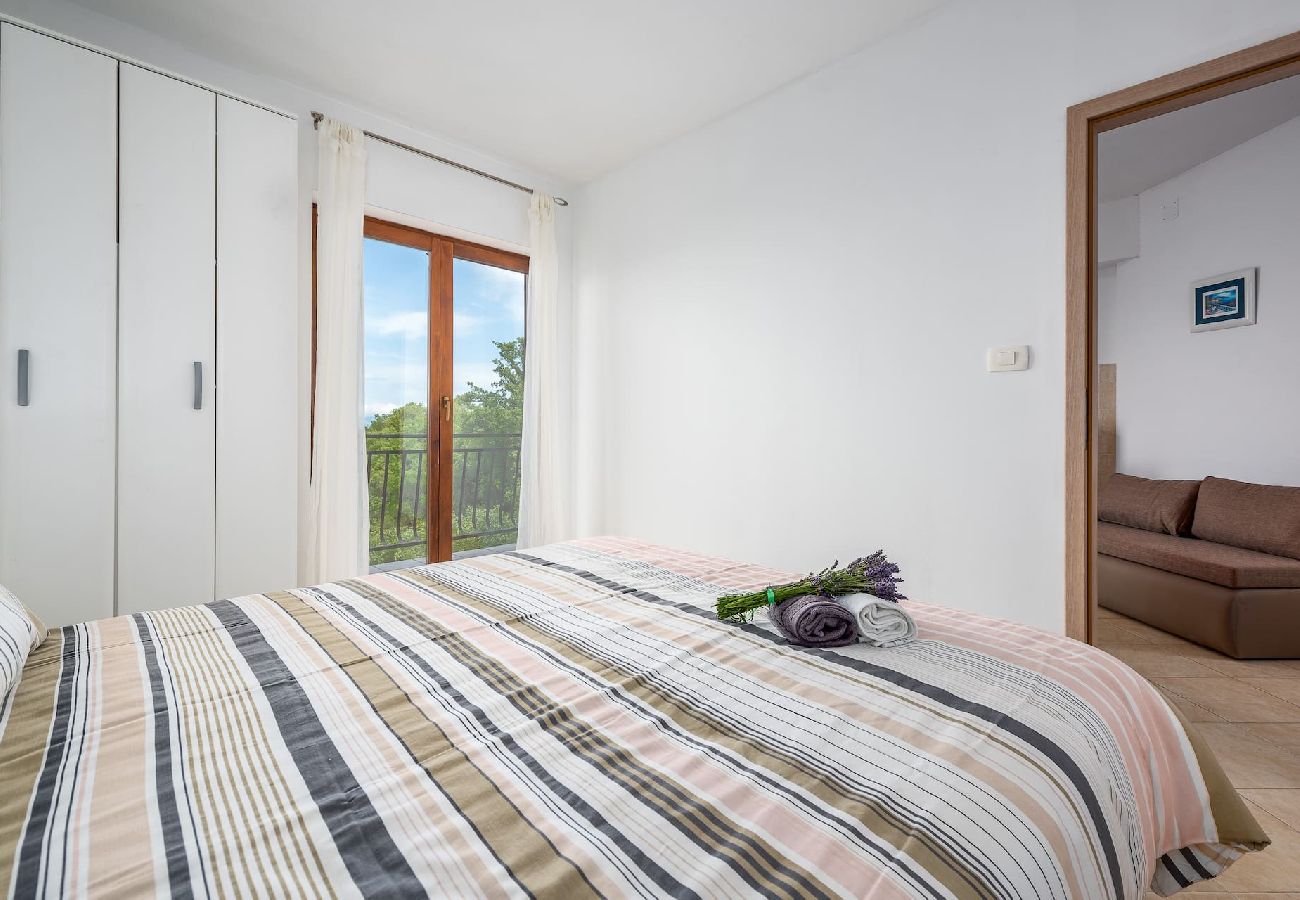 Apartment in Drenje - Relaxing Summer Apartment - Pool, Sauna, Jacuzzi 6