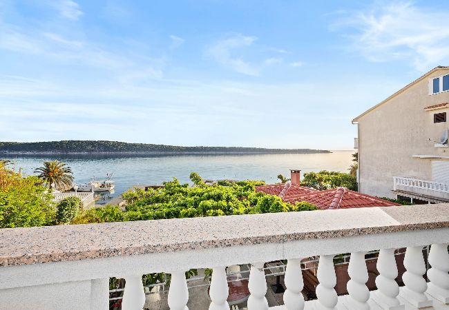 Apartment in Rab - Magnificent Sea View, Boat Mooring - Jurica (Ana) 