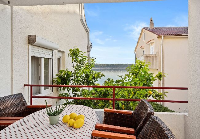 Apartment in Rab - Lovely Sea View, Boat Mooring - Jurica (Marija) 
