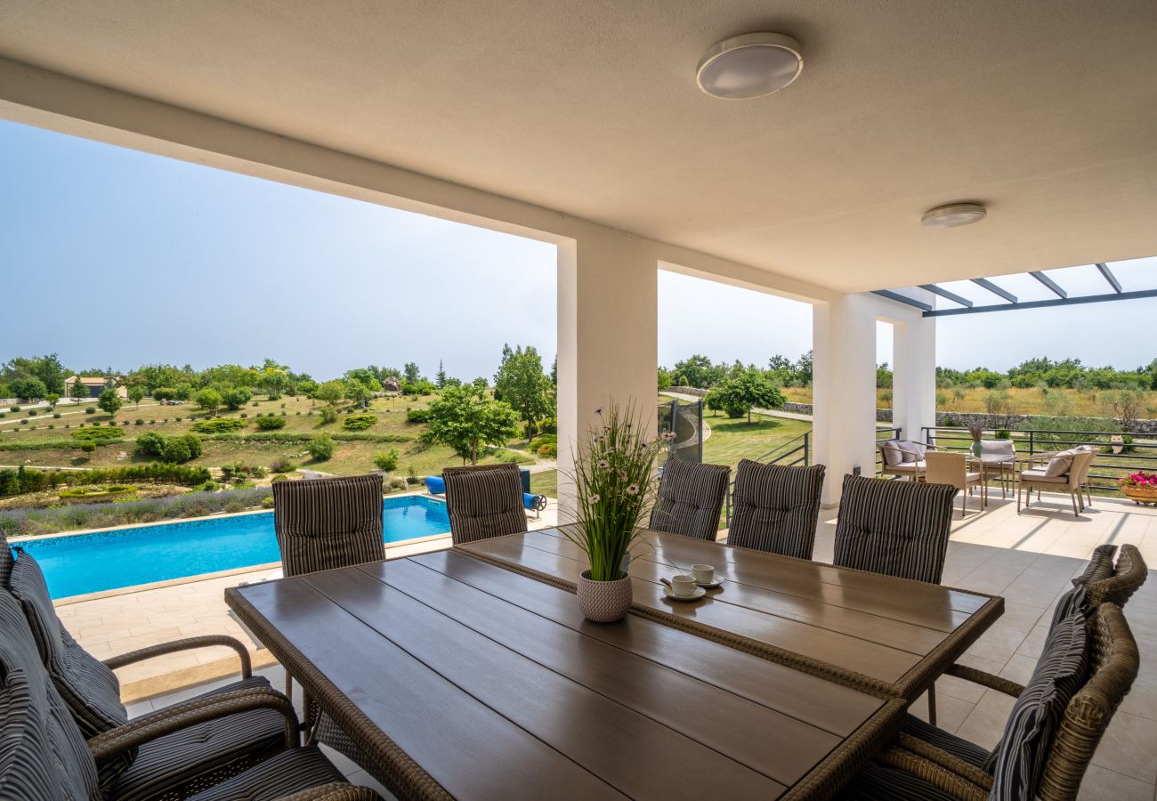 Villa in Filipana - Spiral Garden, Lavender Fields, Pool - Arkaim