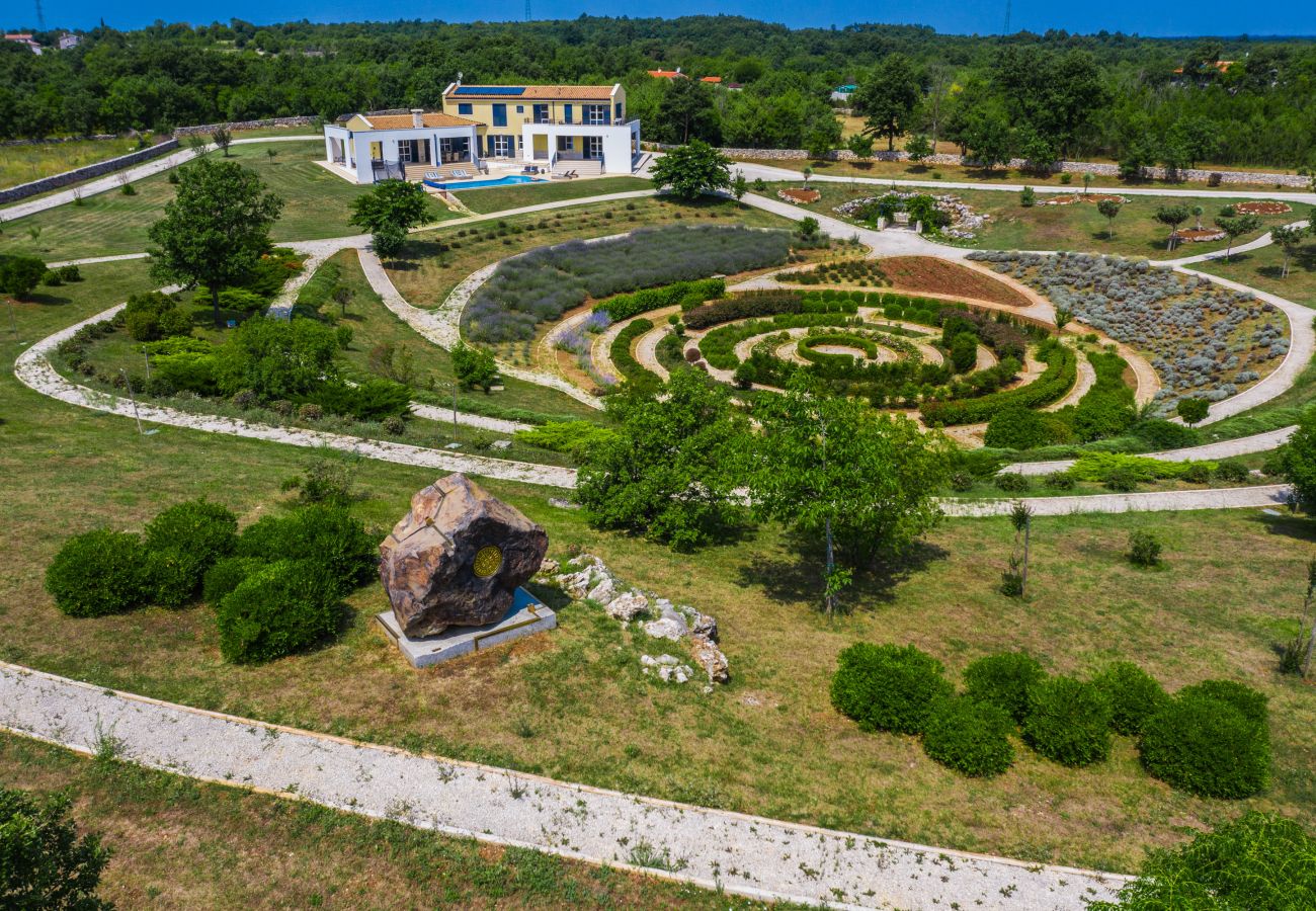 Villa in Filipana - Spiral Garden, Lavender Fields, Pool - Arkaim