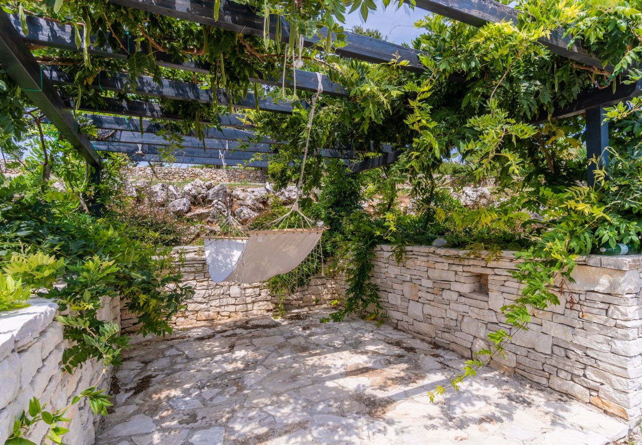 Villa in Filipana - Spiral Garden, Lavender Fields, Pool - Arkaim