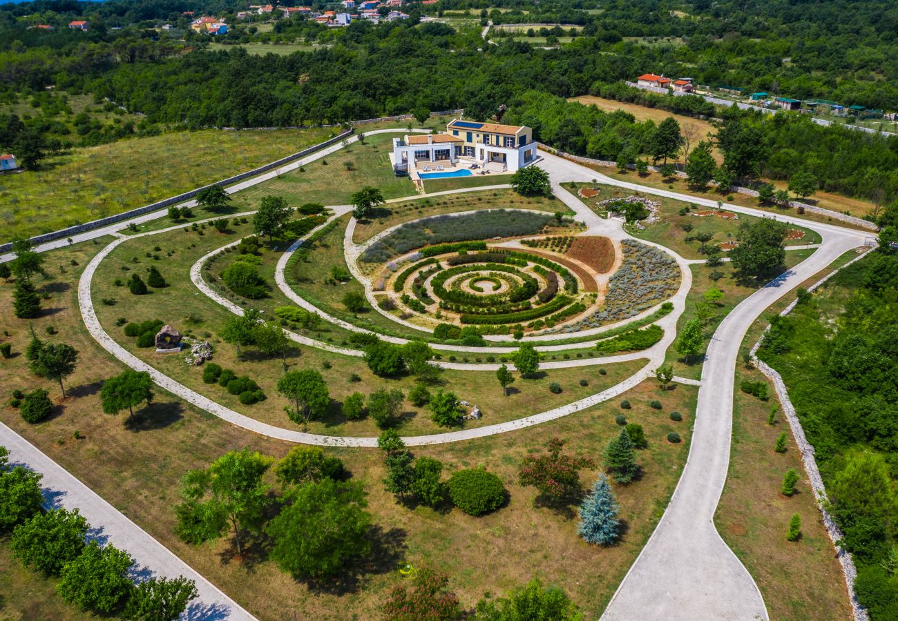 Villa in Filipana - Spiral Garden, Lavender Fields, Pool - Arkaim