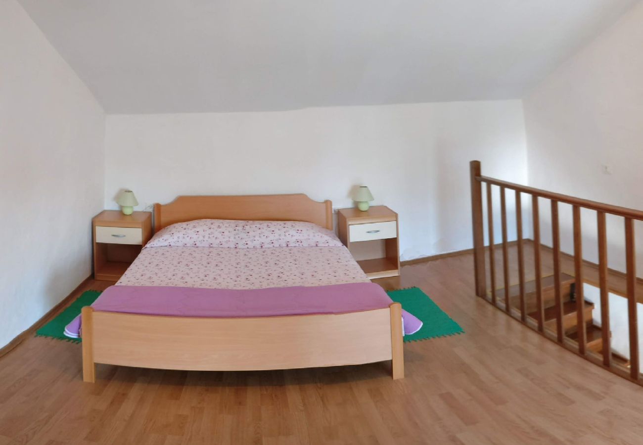 House in Pula - Relaxing Holiday Home Sabina - Private Pool