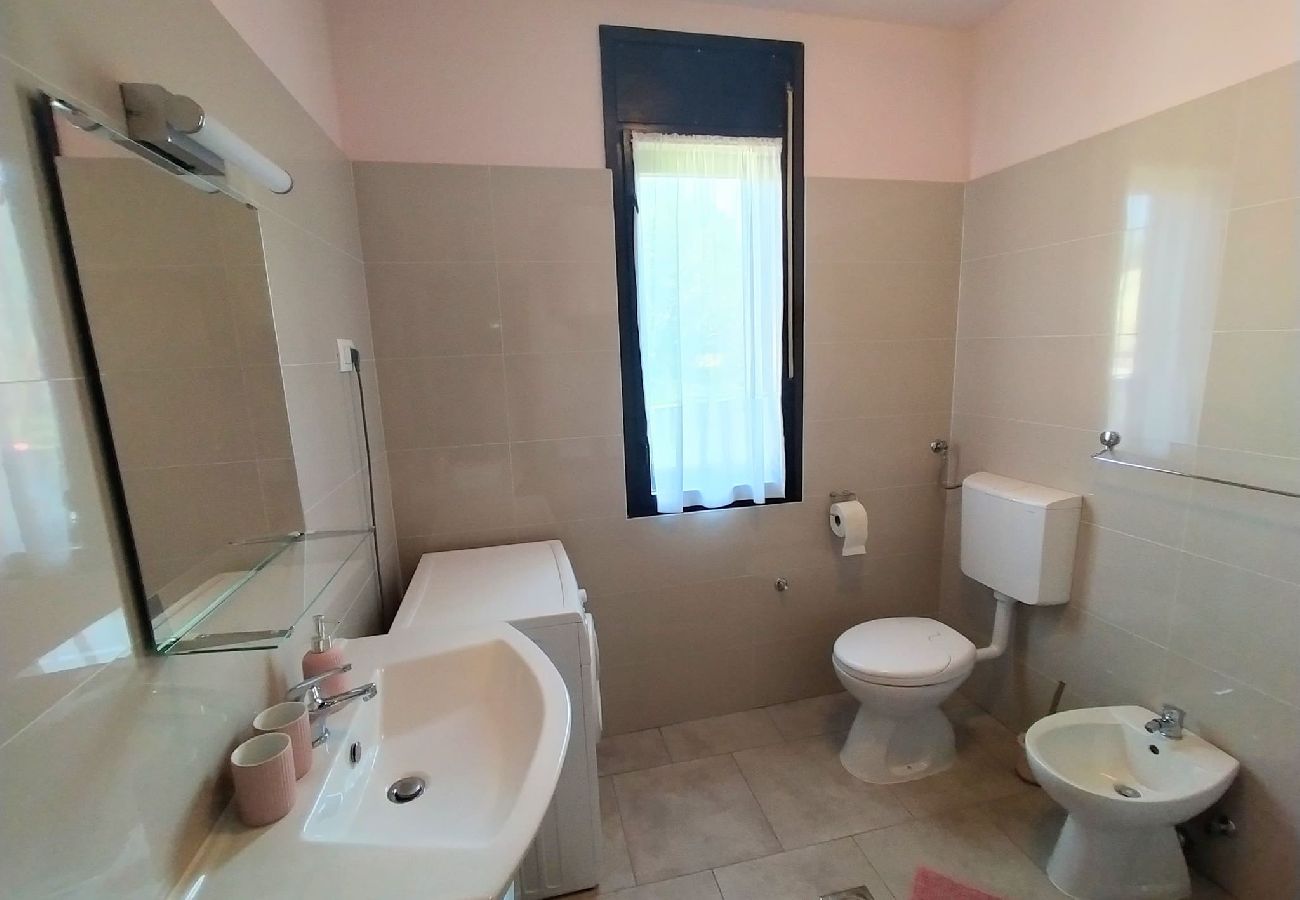 House in Pula - Relaxing Holiday Home Sabina - Private Pool