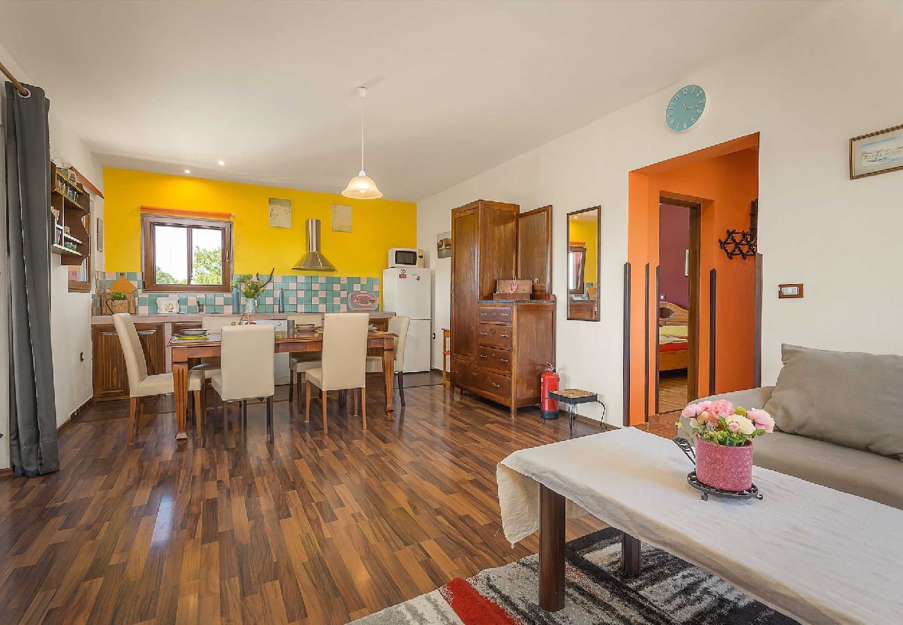 House in Pula - Charming Holiday Home Pina with Private Pool