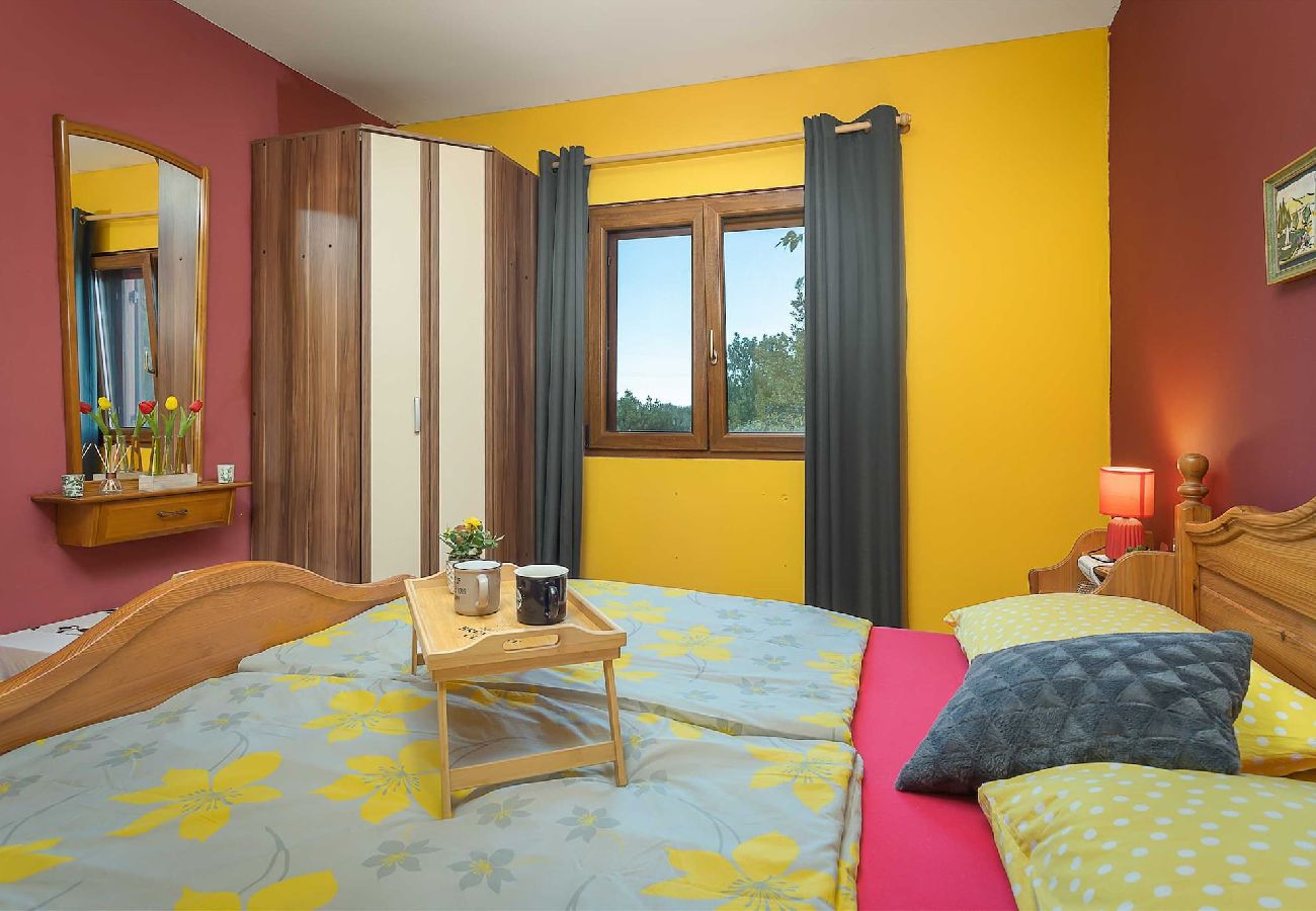 House in Pula - Charming Holiday Home Pina with Private Pool