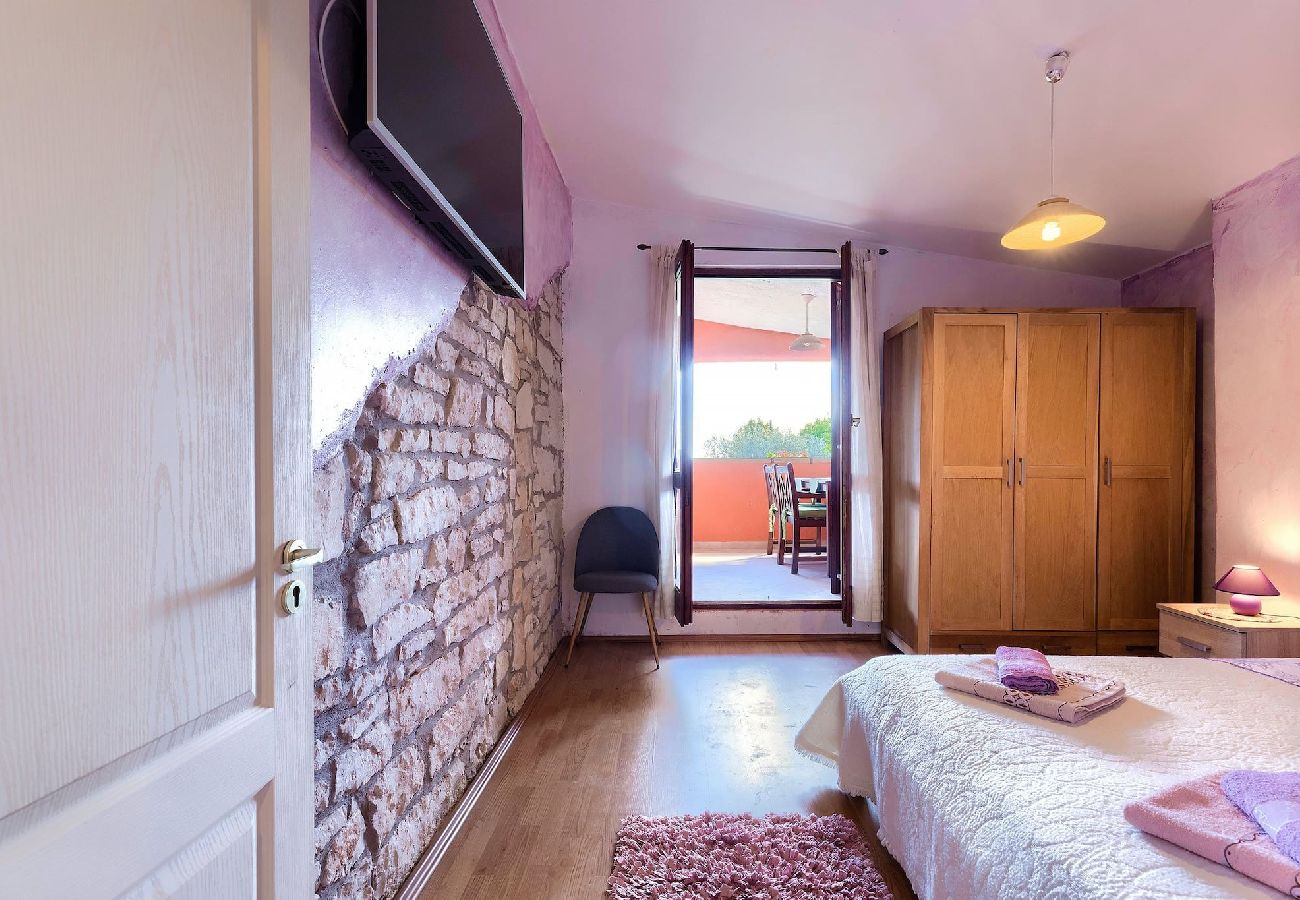 Villa in Rakalj - Wonderful Villa Prisedi with Private Pool 