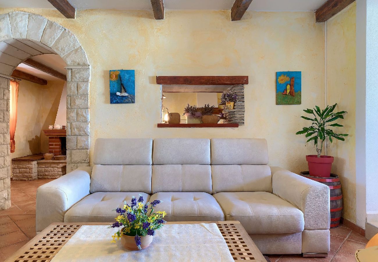 Villa in Rakalj - Wonderful Villa Prisedi with Private Pool 