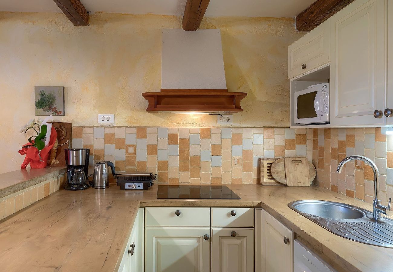 Villa in Rakalj - Wonderful Villa Prisedi with Private Pool 