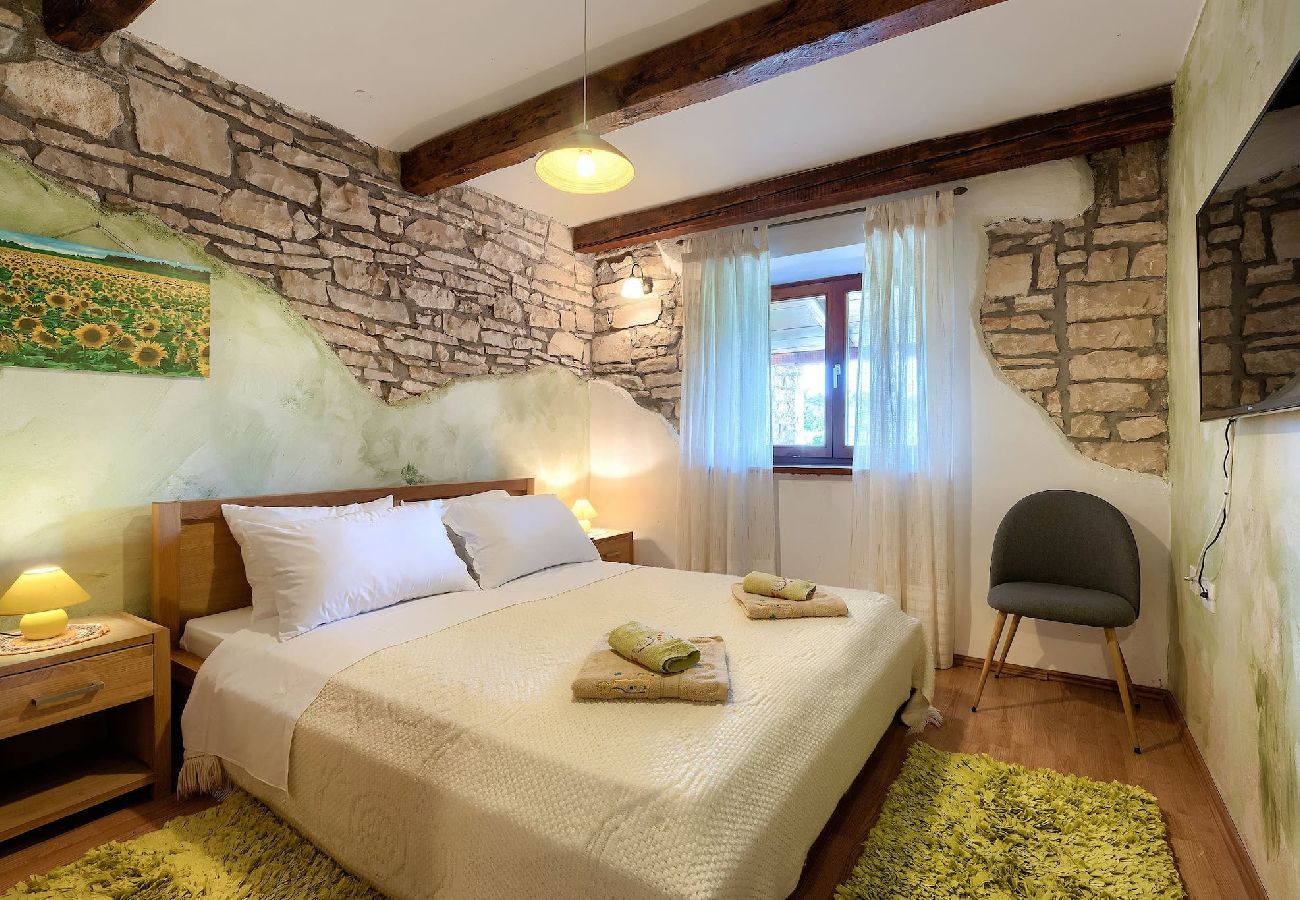 Villa in Rakalj - Wonderful Villa Prisedi with Private Pool 