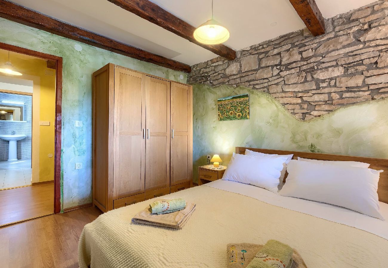 Villa in Rakalj - Wonderful Villa Prisedi with Private Pool 