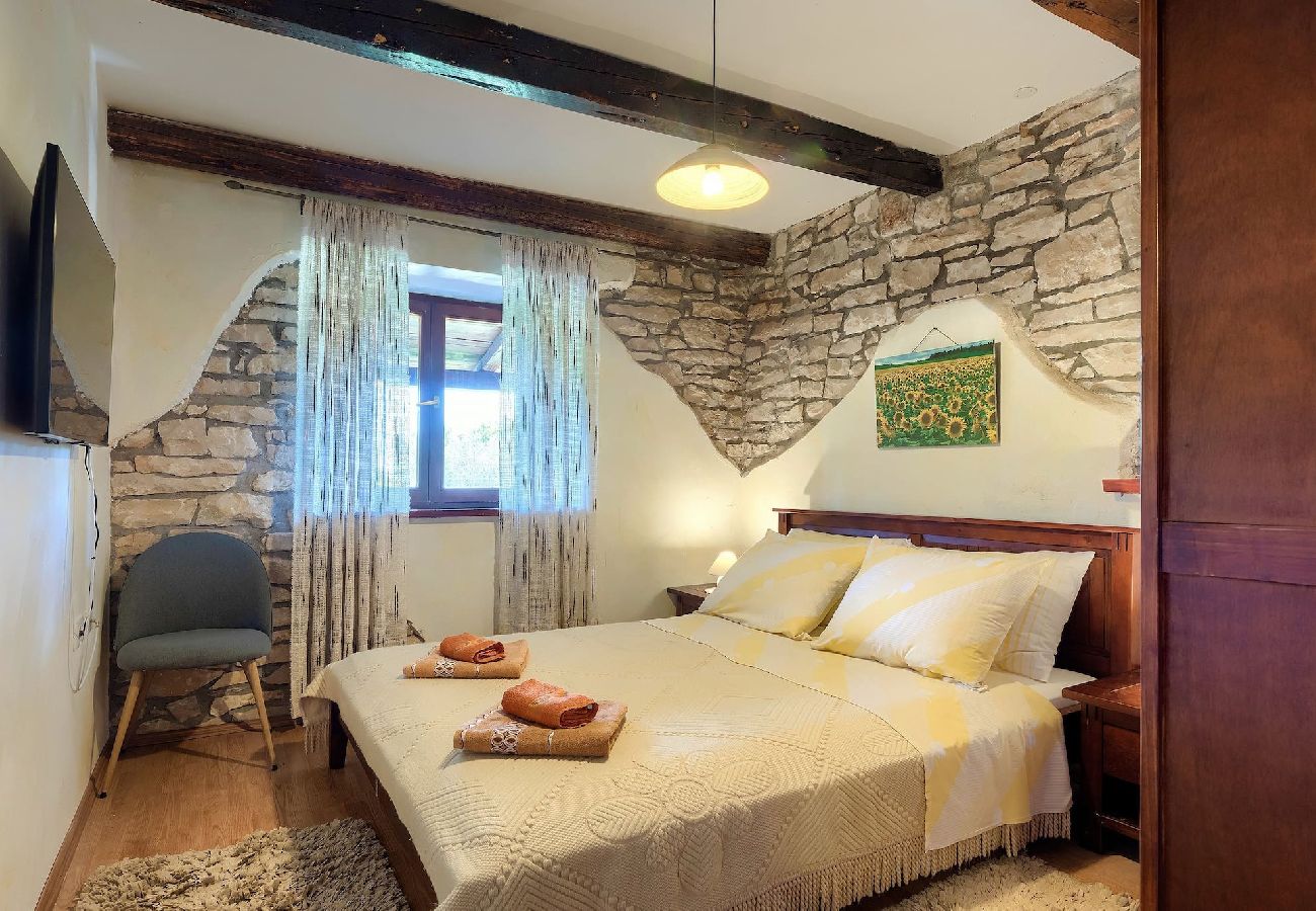 Villa in Rakalj - Wonderful Villa Prisedi with Private Pool 