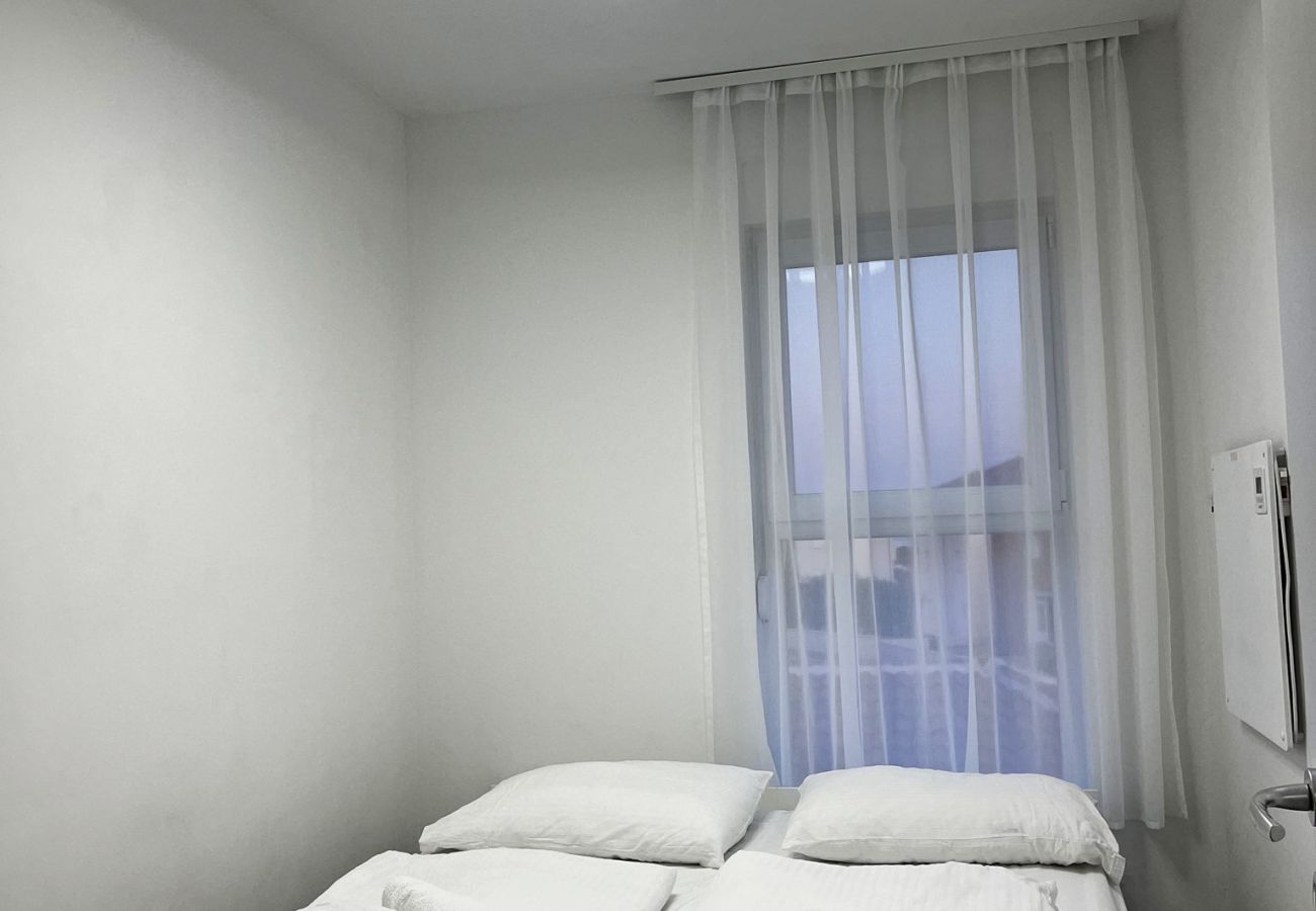 Apartment in Banjol - Sea View and Wonderful Balcony - Max 3