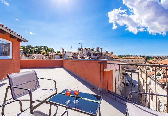 Studio in Pula - Pula City Center Getaway - Studio Capitolina  