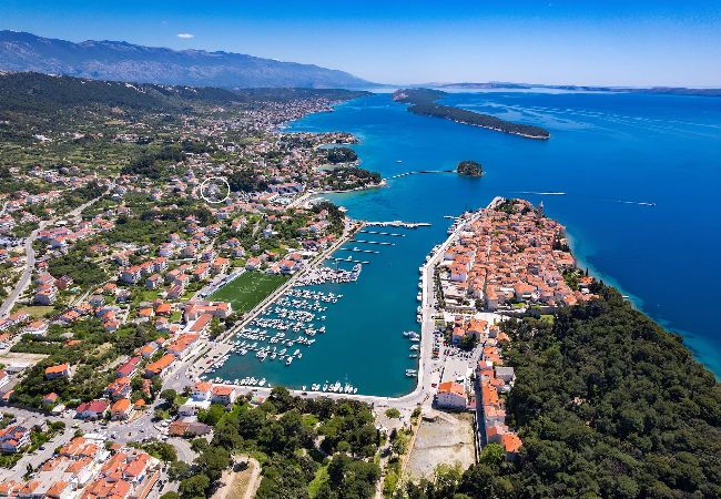 Studio in Banjol - Magical Garden with Shared Jacuzzi - Blanka C2