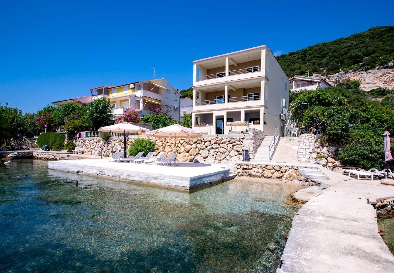 Apartment in Supetarska Draga - Villa Gulli - Apartment Blue with Sea View 