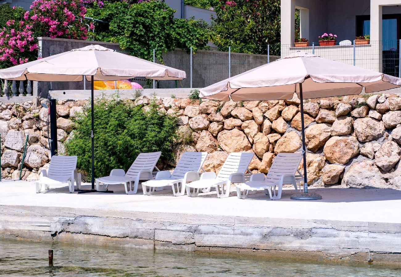 Apartment in Supetarska Draga - Villa Gulli - Apartment Blue with Sea View 