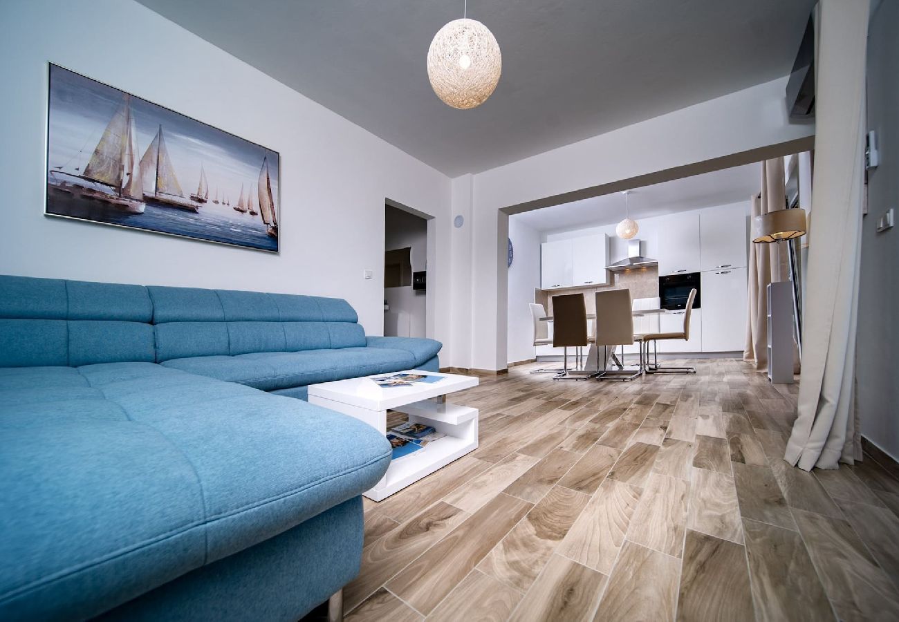 Apartment in Supetarska Draga - Villa Gulli - Apartment Blue with Sea View 