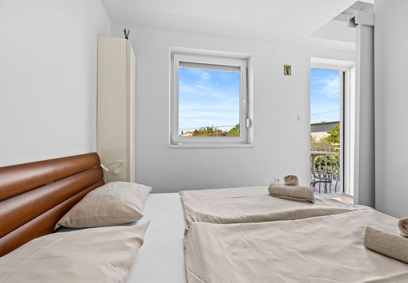 Villa in Kukci - Relaxing Villa near Porec with Pool - Susanne