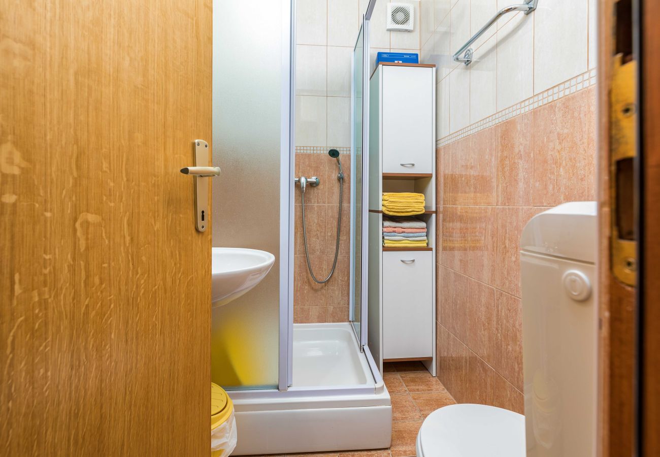 Rent by room in Fažana - Double Room in Fažana - near the Beach