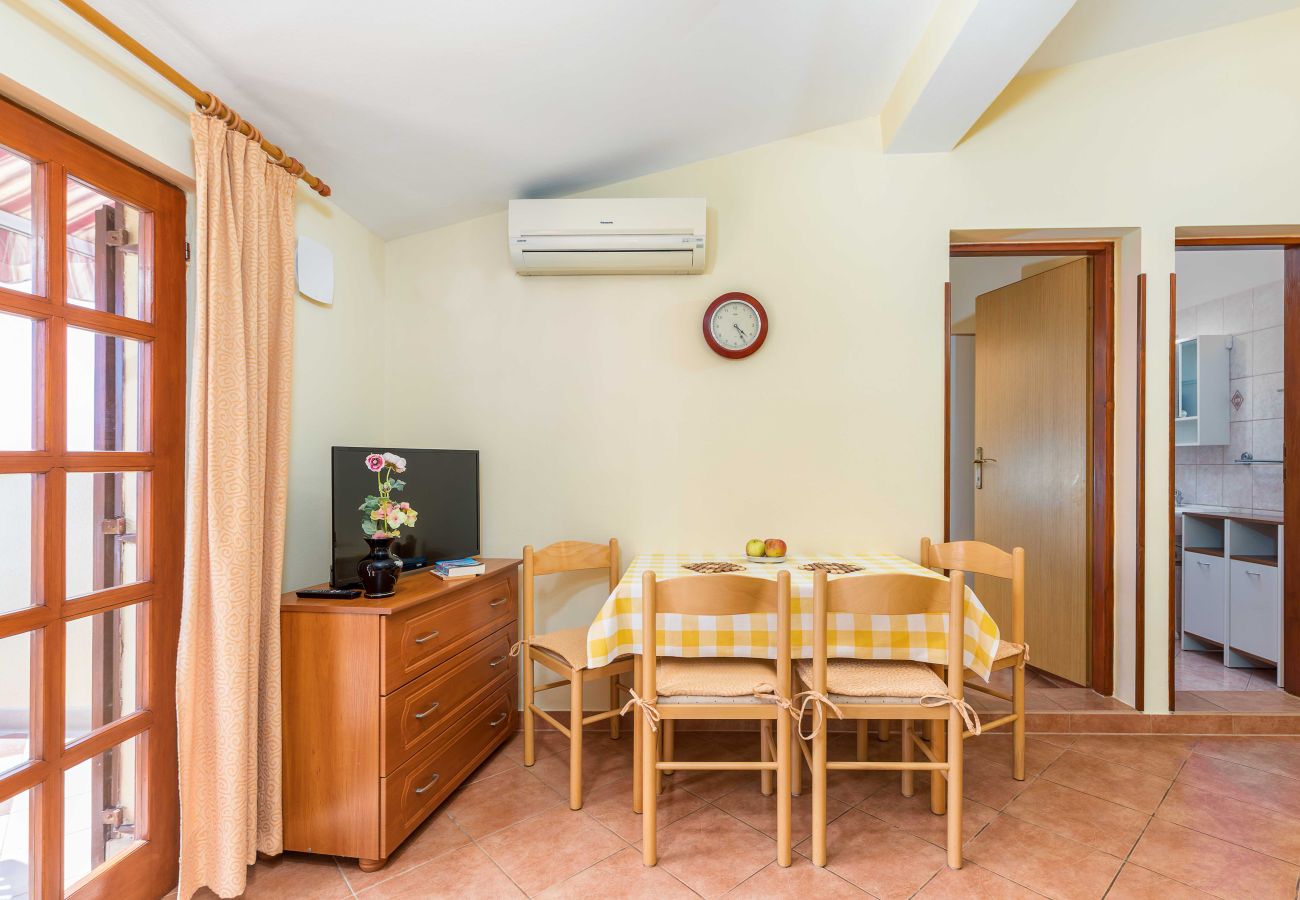 Apartment in Fažana - Apartment in Fažana near the Beach