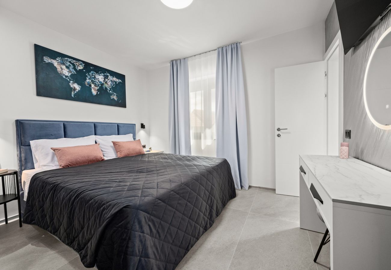 Villa in Štinjan - Villa Polaris - Luxurious Vacation Oasis