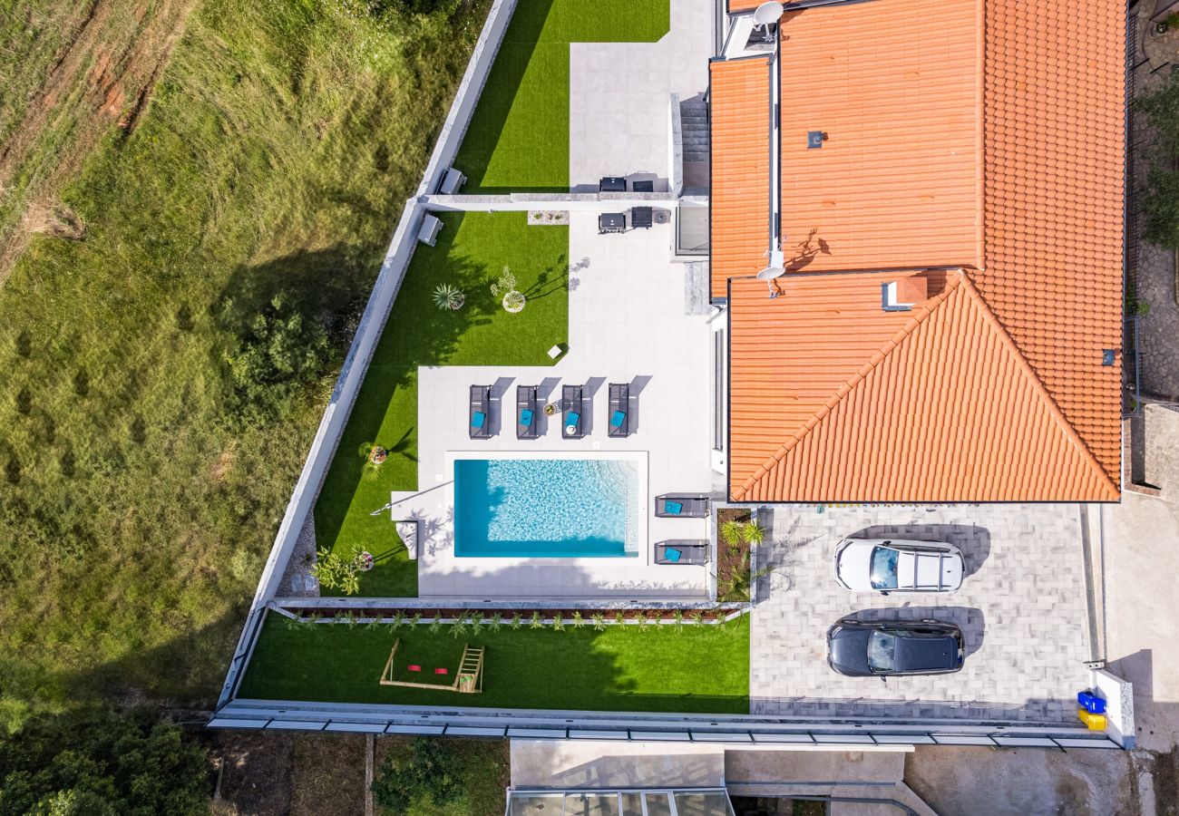Villa in Štinjan - Villa Polaris - Luxurious Vacation Oasis