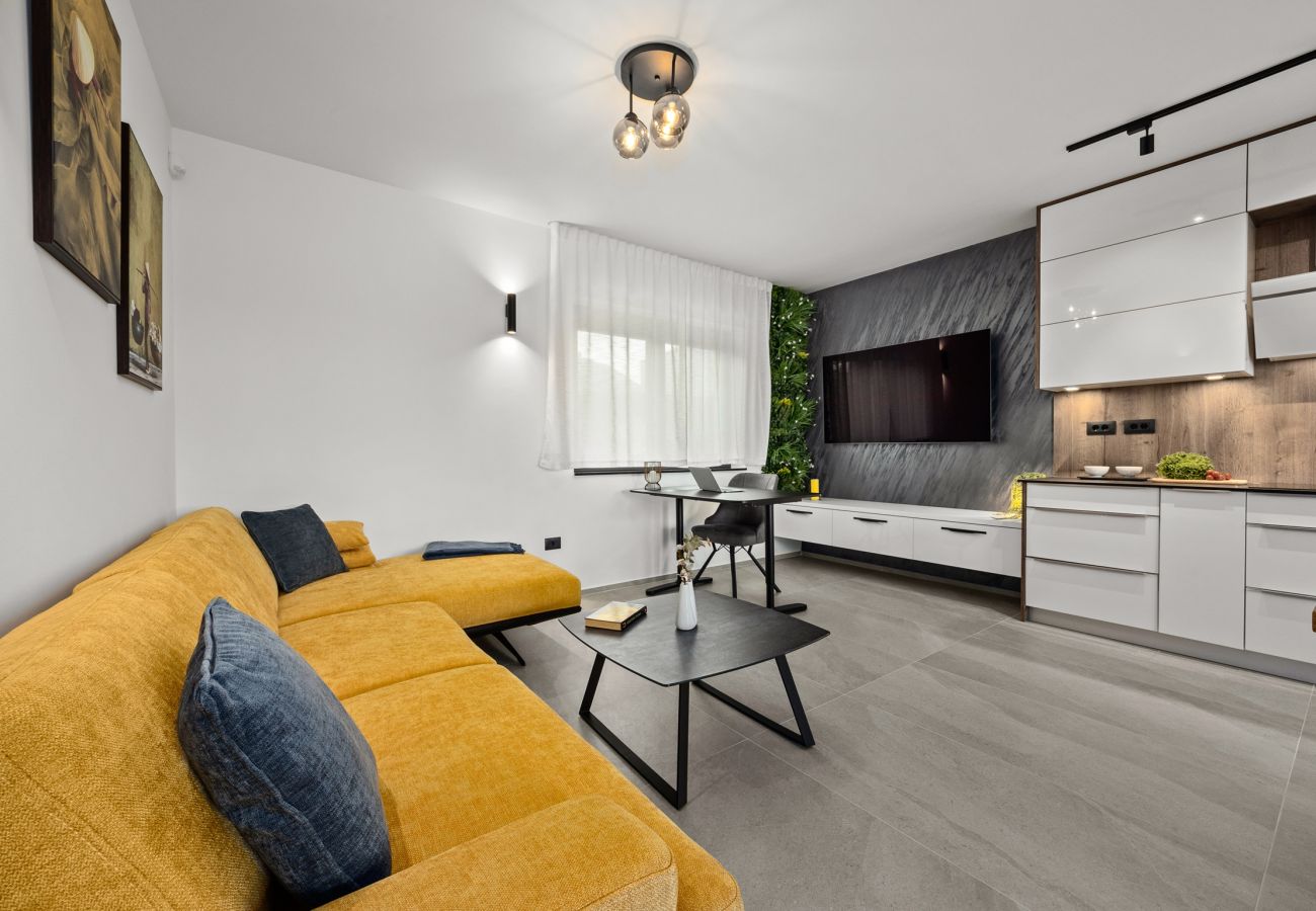 Villa in Štinjan - Villa Polaris - Luxurious Vacation Oasis