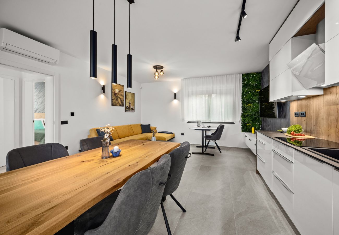 Villa in Štinjan - Villa Polaris - Luxurious Vacation Oasis