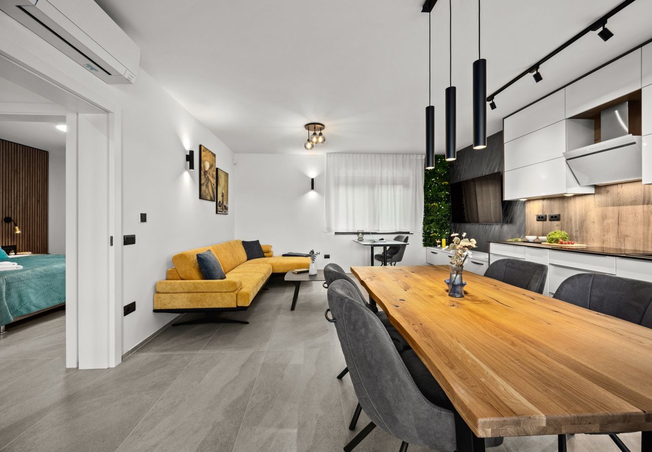 Villa in Štinjan - Villa Polaris - Luxurious Vacation Oasis