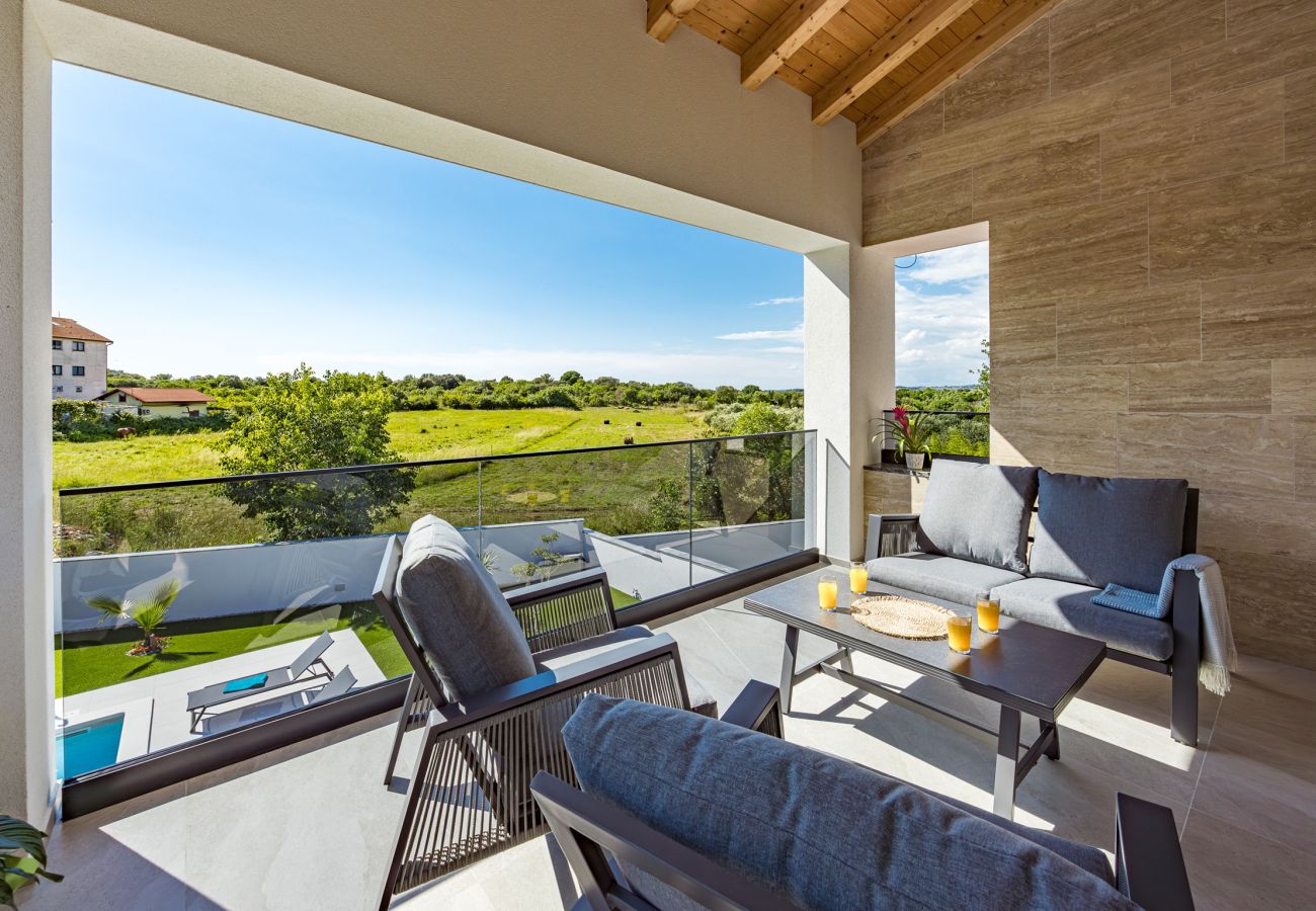 Villa in Štinjan - Villa Polaris - Luxurious Vacation Oasis