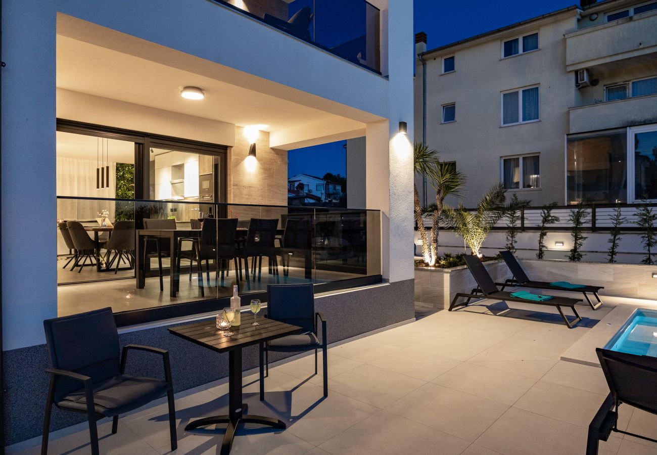 Villa in Štinjan - Villa Polaris - Luxurious Vacation Oasis