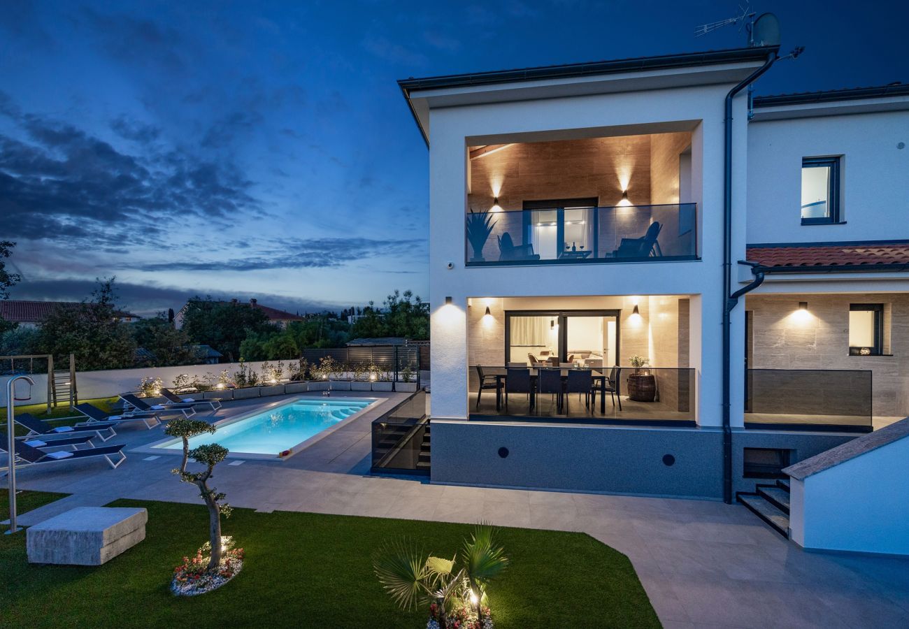 Villa in Štinjan - Villa Antares - Luxurious Vacation Oasis