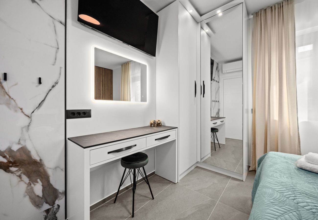 Villa in Štinjan - Villa Antares - Luxurious Vacation Oasis