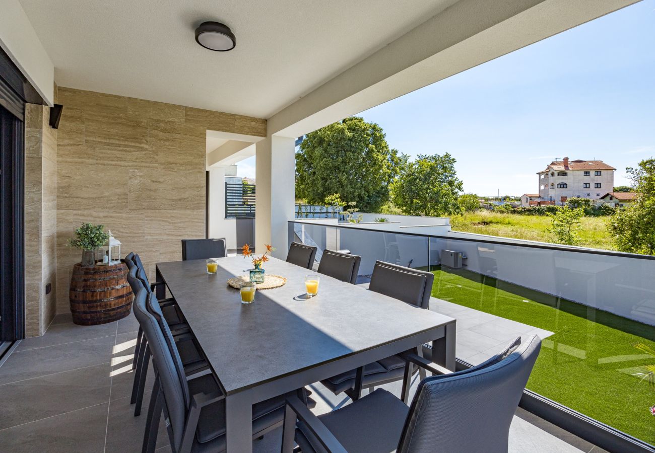 Villa in Štinjan - Villa Antares - Luxurious Vacation Oasis