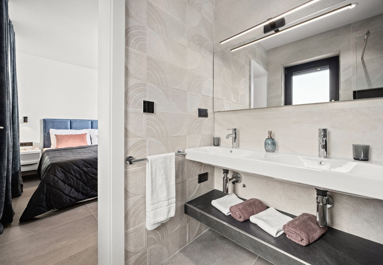 Villa in Štinjan - Villa Antares - Luxurious Vacation Oasis