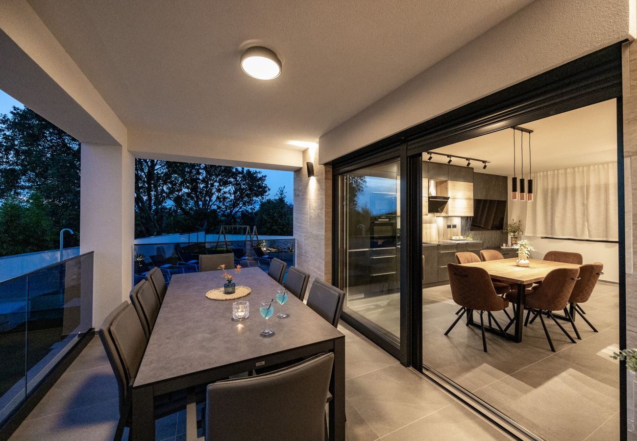 Villa in Štinjan - Villa Antares - Luxurious Vacation Oasis