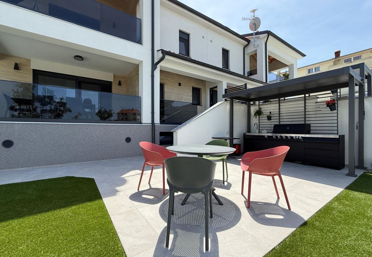 Villa in Štinjan - Villa Antares - Luxurious Vacation Oasis