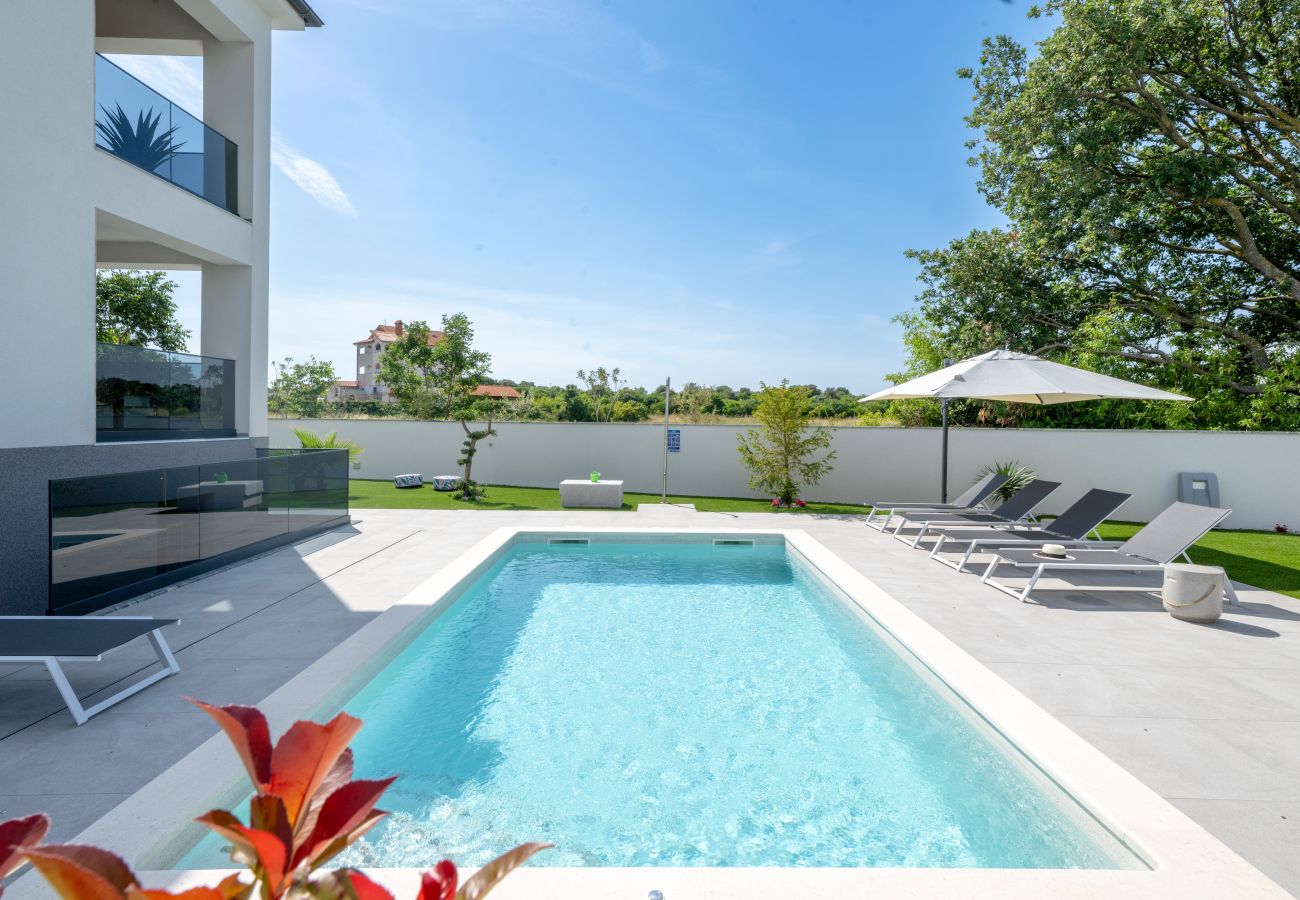 Villa in Štinjan - Villa Antares - Luxurious Vacation Oasis