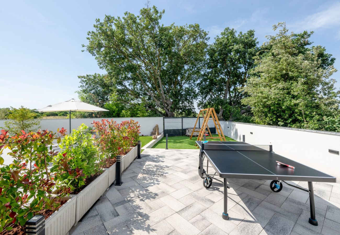 Villa in Štinjan - Villa Antares - Luxurious Vacation Oasis