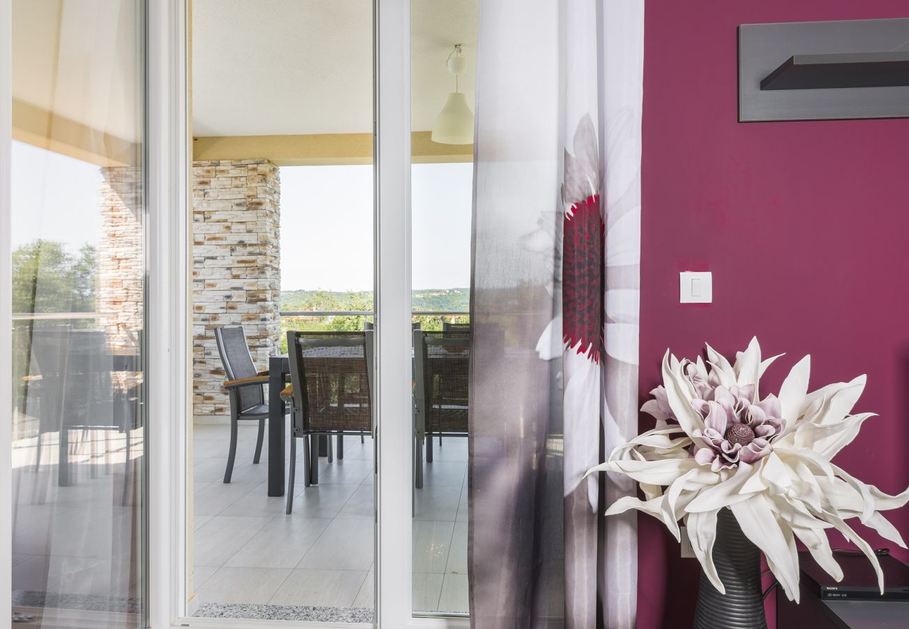 Villa in Kapelica - Gorgeous Villa Lands with Private Pool