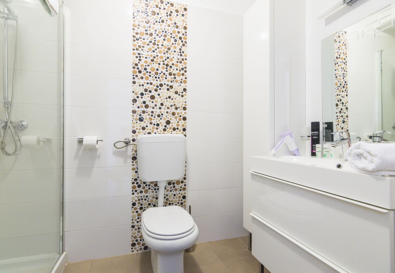 Villa in Kapelica - Gorgeous Villa Lands with Private Pool