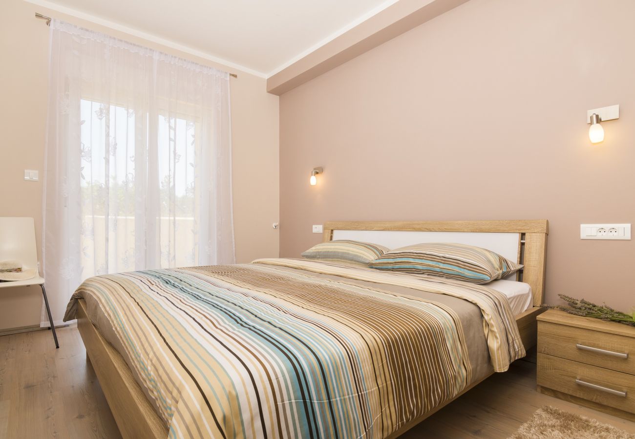 Villa in Kapelica - Gorgeous Villa Lands with Private Pool