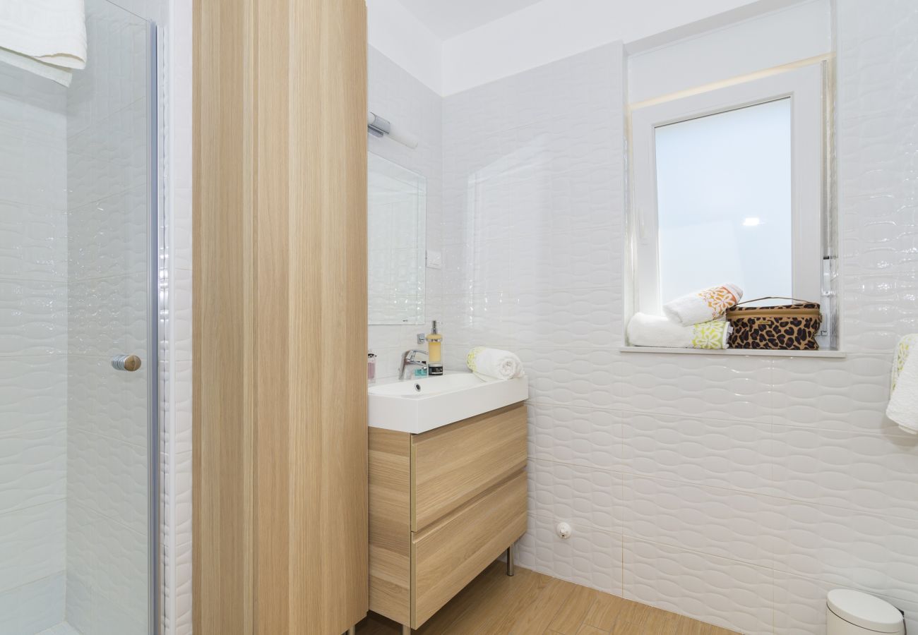 Villa in Kapelica - Gorgeous Villa Lands with Private Pool