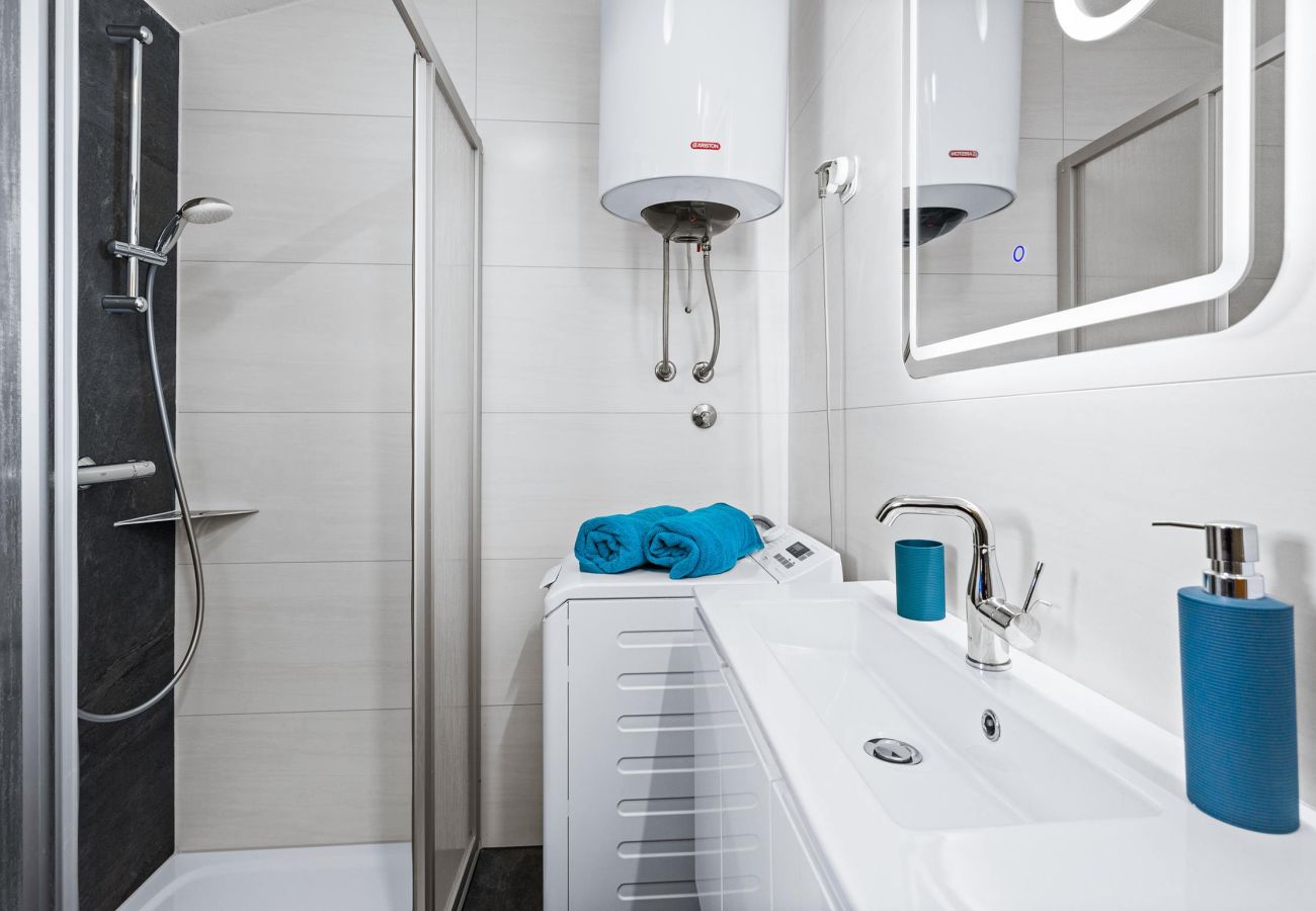 Apartment in Medulin - Rooftop Paradise with Sea View - Katja