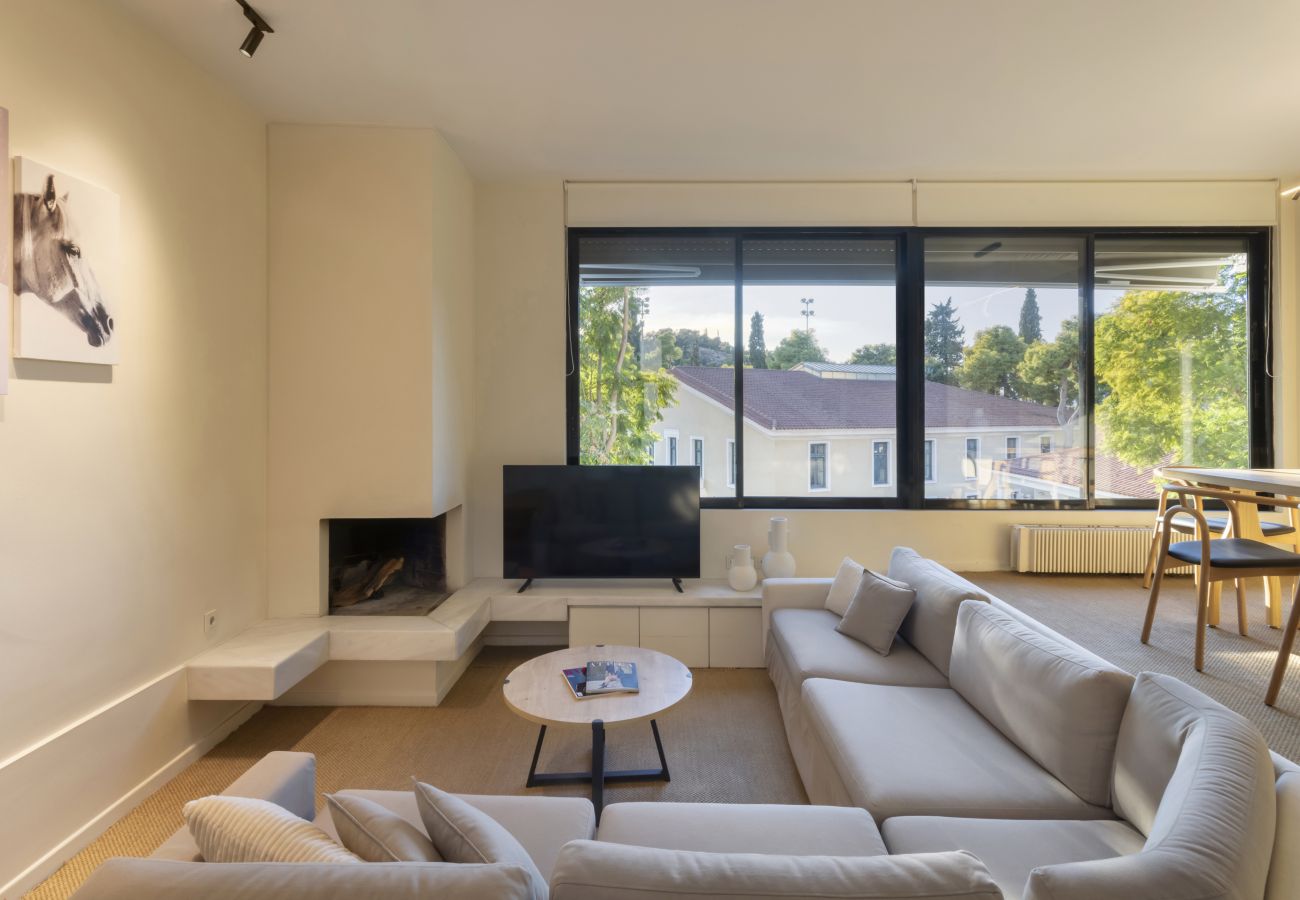 Terraced House in Athens - Spacious 3bdr Townhouse with Monumental View