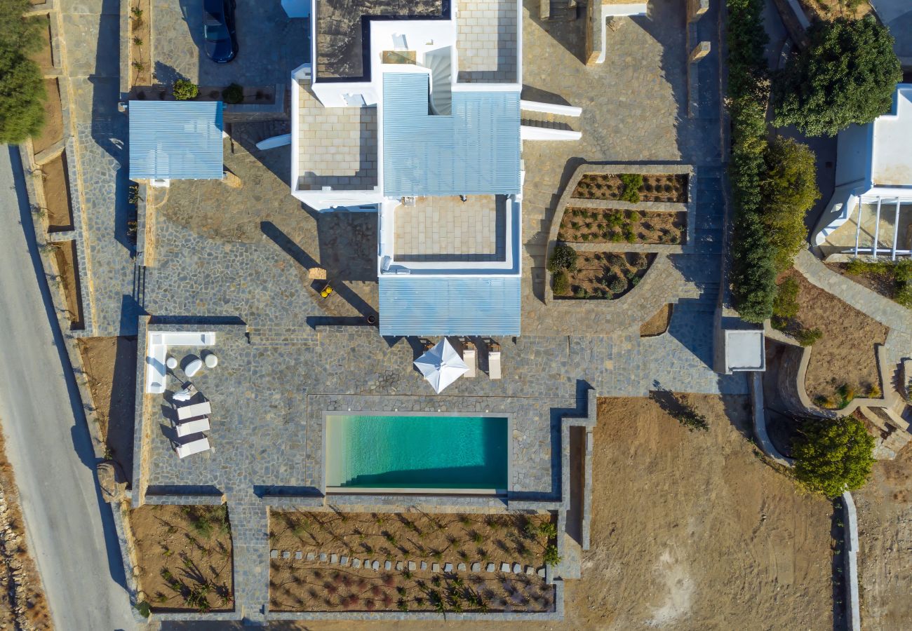 Villa in Tzanes - Soho Villa with private pool in Paros